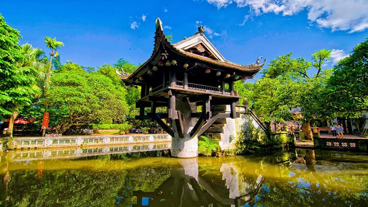 Chùa Một Cột (One Pillar Pagoda)