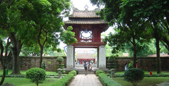 Exploring Văn Miếu (Temple of Literature) in Hanoi, Vietnam