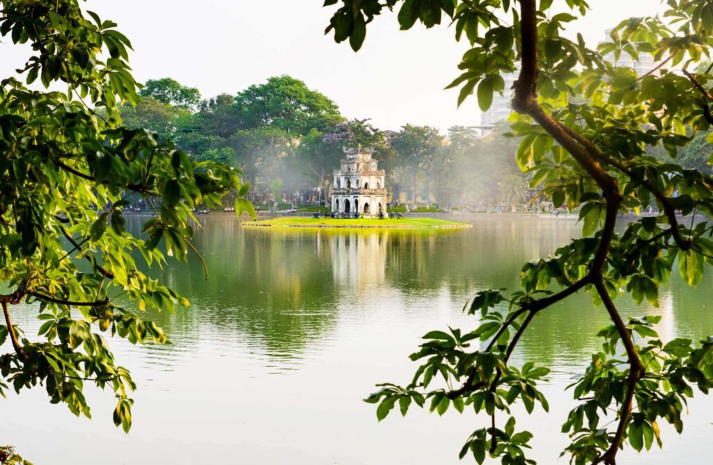 Hoan Kiem Lake - Ho hoan kiem 