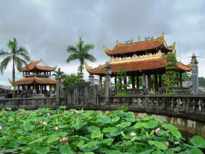 Phủ Tây Hồ (Tay Ho Temple)